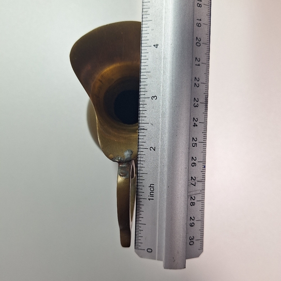 Vintage small brass pitcher made in India - Picture 16 of 16